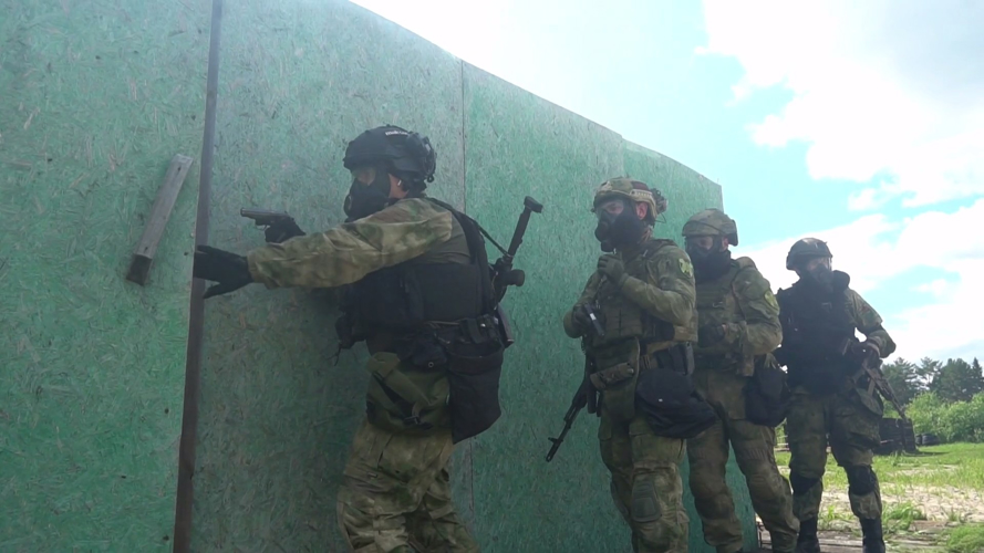 Команда ОМОН «Вятич» - победитель турнира по тактической стрельбе среди спецподразделений (видео)