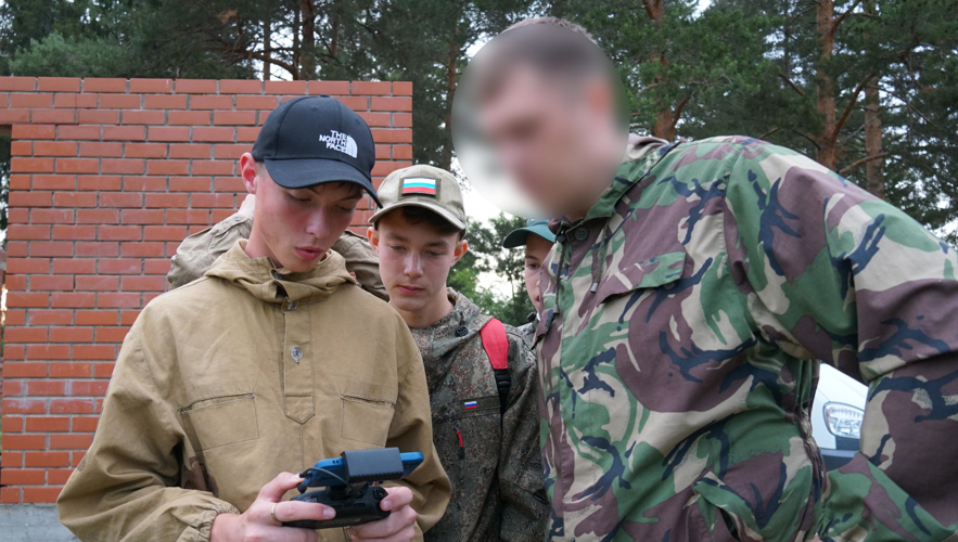 В Кирове спецназ Росгвардии поделился секретами профессионального мастерства с воспитанниками военно-патриотических клубов