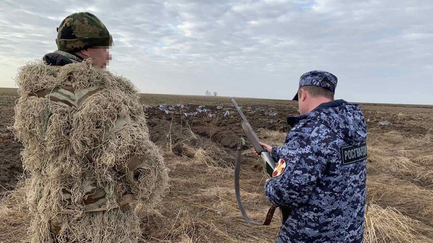 Сотрудники ЦЛРР Управления Росгвардии по Кировской области провели 116 проверок владельцев оружия