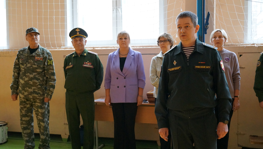 В Кирове росгвардейцы приняли Присягу у подшефных кадет