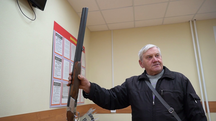Кировчане добровольно сдают оружие для нужд СВО