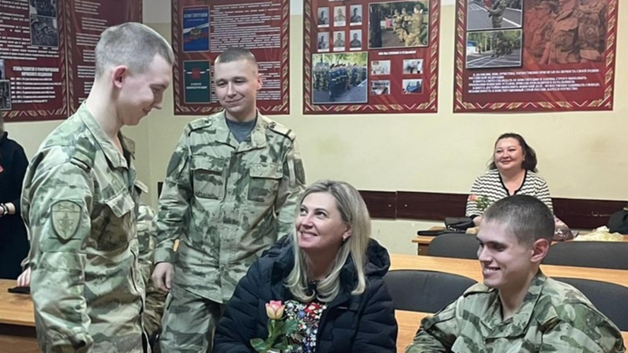 В Кирове в День матери состоялся концерт с участием военнослужащих Росгвардии