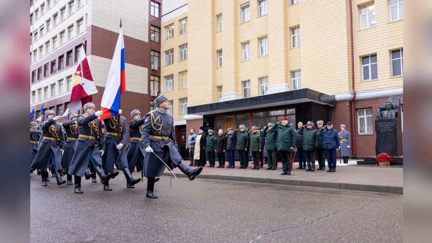 В Росгвардии прошли мероприятия, приуроченные к 255-летию со дня рождения основателя ведомства графа Е.Ф. Комаровского