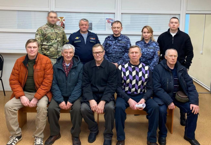 Кировчане передали на СВО 70 ружей