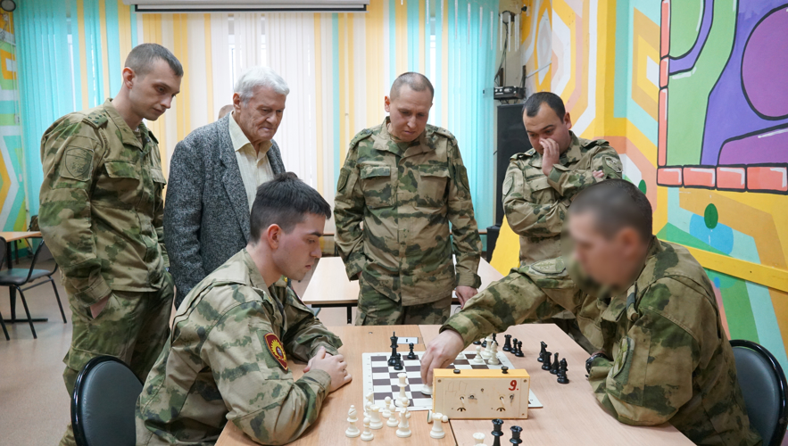 Кировчане стали призерами чемпионата Кировского соединения войск национальной гвардии РФ по шахматам