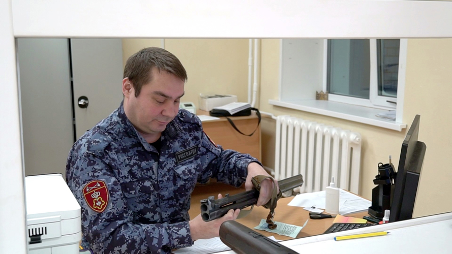 Сотрудники Центра ЛРР Управления Росгвардии по Кировской области провели 139 проверок владельцев оружия