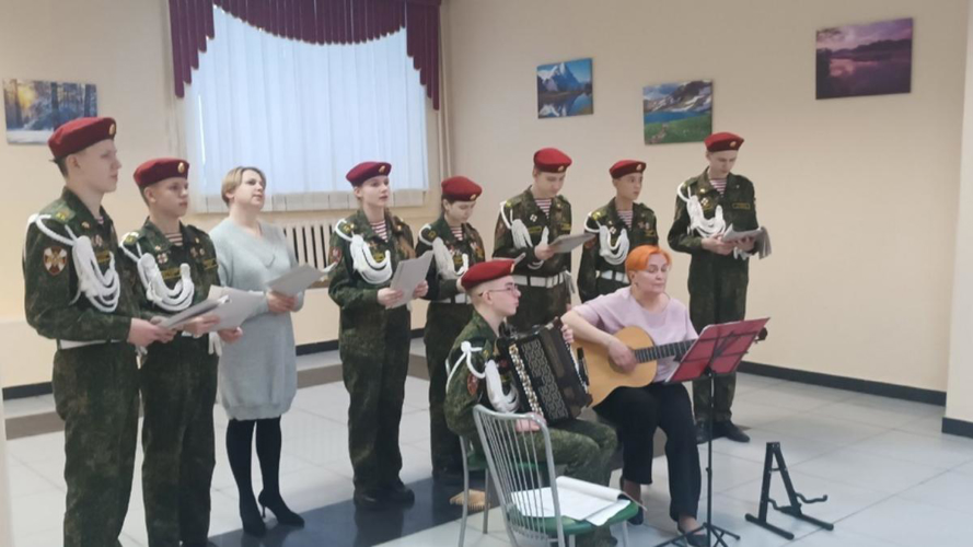 В Кирове кадеты школы № 10 подготовили концерт для военнослужащих Росгвардии