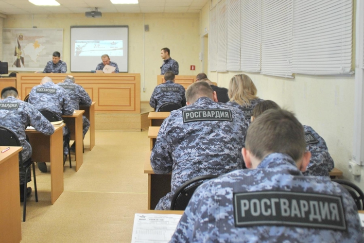 Кировские росгвардейцы приняли участие в международной исторической акции «Диктант Победы»  