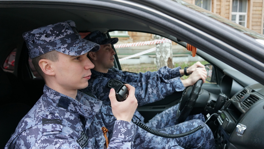 В Кирове росгвардейцы задержали подравшихся посетительниц оздоровительного комплекса