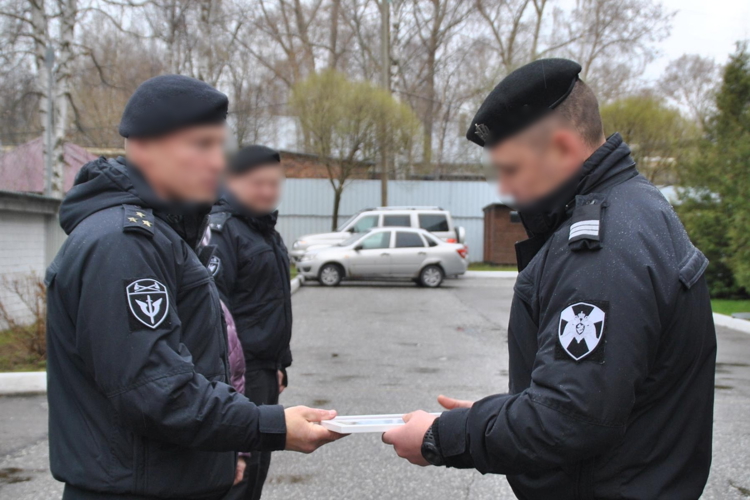 ОМОН «Вятич» Управления Росгвардии по Кировской области отпраздновал 32-ю годовщину образования