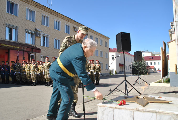 В Кирове росгвардейцы присоединились к патриотической акции "Журавли Победы"