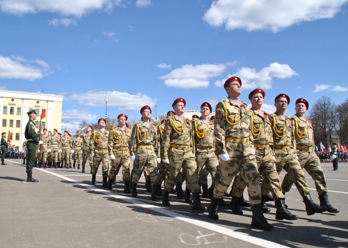 В Кирове сотрудники и военнослужащие Росгвардии приняли участие в торжествах, посвященных 80-ой годовщине Победы в Великой Отечественной войне