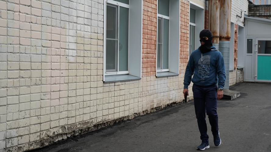 В Кирове росгвардейцы приняли участие в антитеррористических учениях в образовательных заведениях