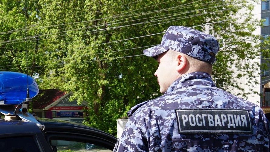 Кировские росгвардейцы задержали подозреваемых в краже 