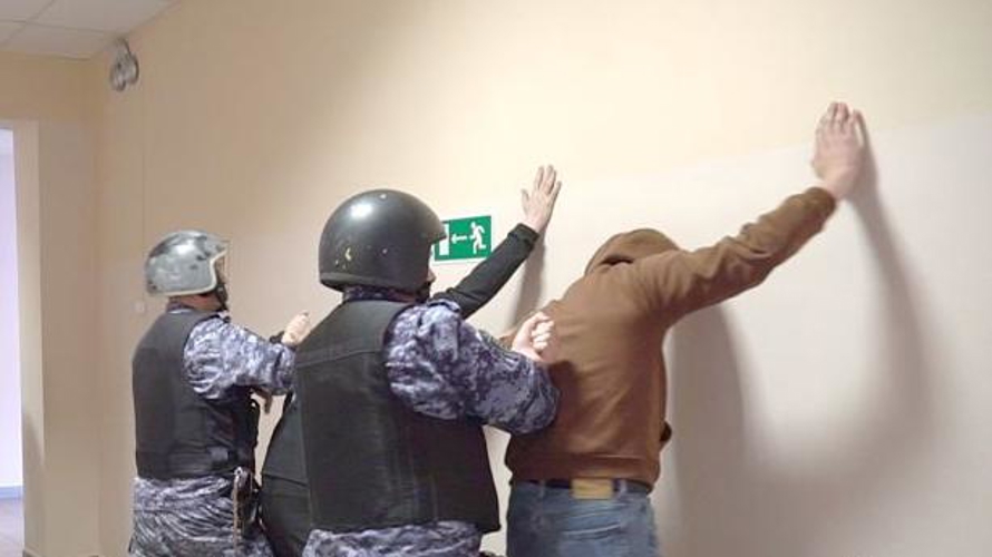 В Кирове росгвардейцы задержали граждан, подозреваемых в нанесении побоев
