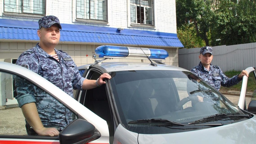 В Котельниче росгвардейцы задержали подозреваемого в грабеже