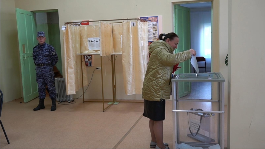Росгвардейцы приняли участие в обеспечении безопасности выборов в Кировской области