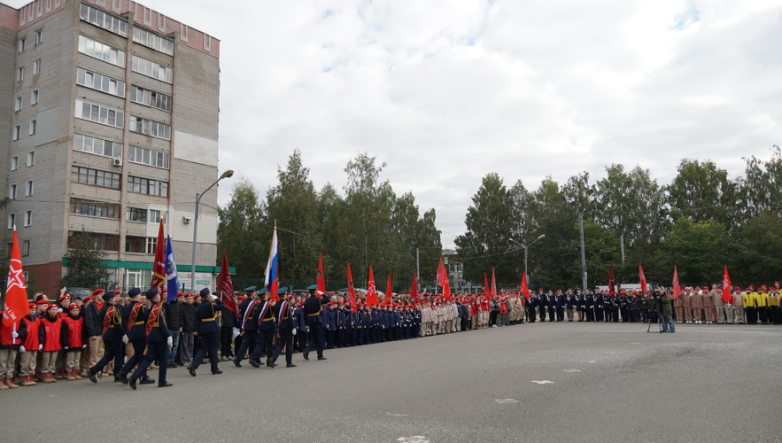 Глава администрации города Кирова поблагодарил руководство теруправления Росгвардии за вклад в военно-патриотическое воспитание молодежи