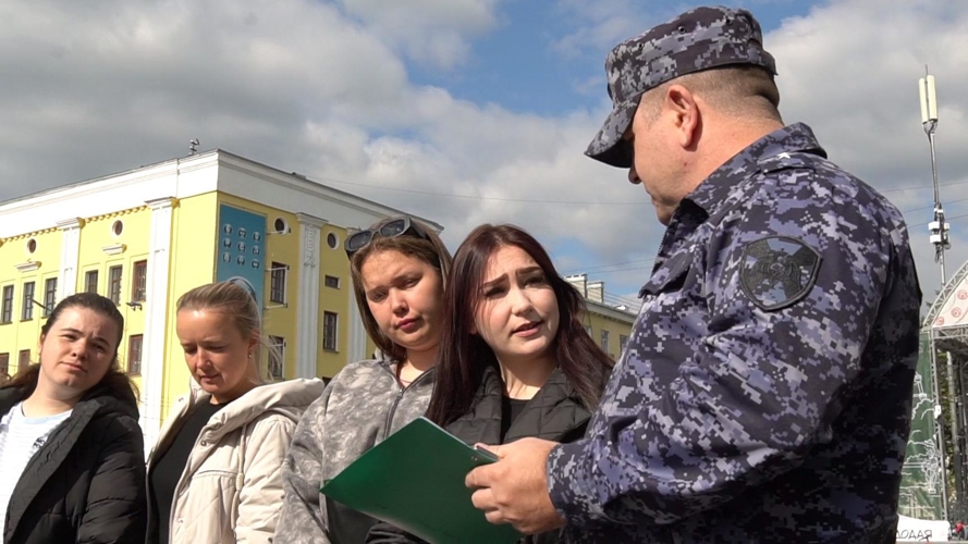 В Кирове прошла агитационно-просветительская акция «На службу в Росгвардию»