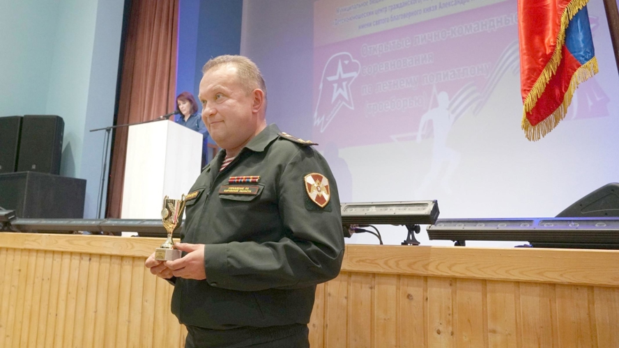  Офицер Росгвардии принял участие в церемонии награждения победителей юнармейского полиатлона  
