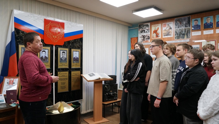 В День призывника в отделе вневедомственной охраны по городу Кирову прошел День открытых дверей