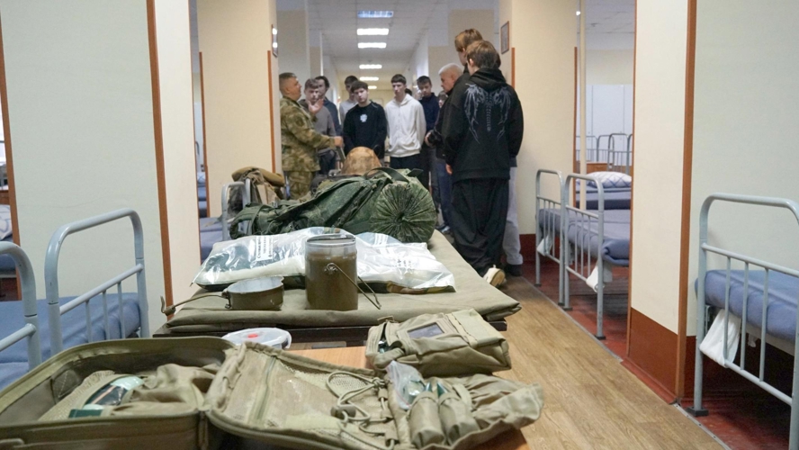 В Кировском соединении Росгвардии состоялся День призывника