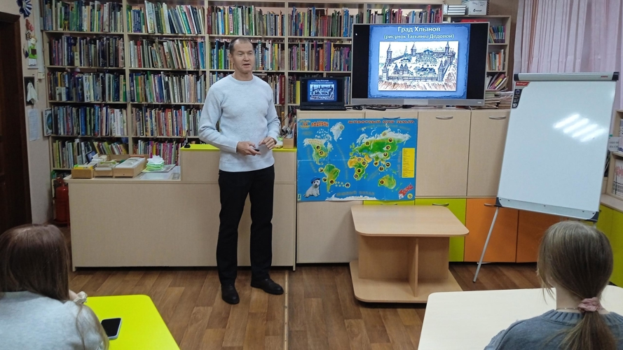 Ветеран Росгвардии Владимир Помаскин провел краеведческую беседу для кировских студентов