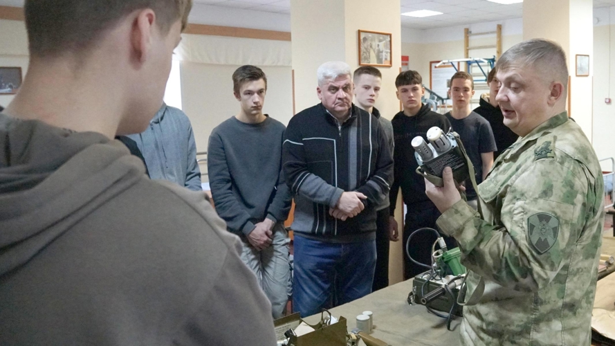 В Кировском соединении Росгвардии состоялся День призывника