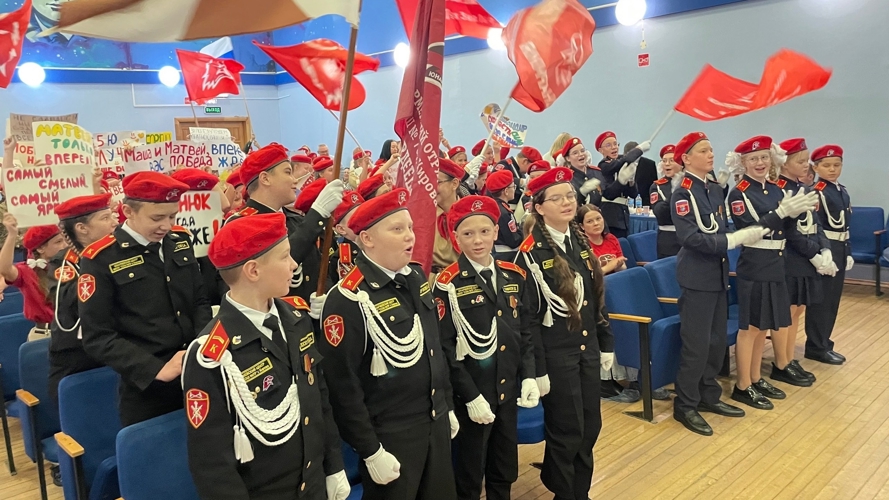 Подшефные кировских росгвардейцев приняли участие в городском конкурсе "Юнармеец, вперед!"