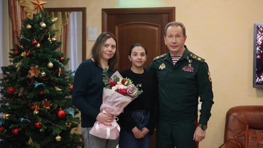 Директор Росгвардии Виктор Золотов исполнил мечты детей в рамках акции «Елка желаний»