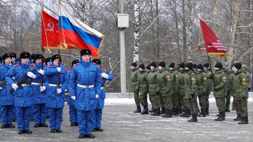 Генерал-майор полиции Дмитрий Пушкин принял участие в церемонии возложения цветов к Вечному огню