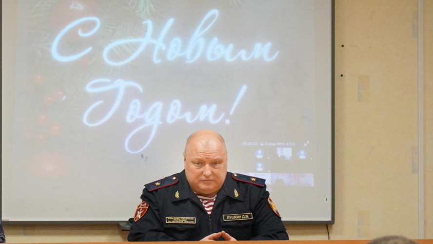 Начальник Управления Росгвардии по Кировской области поздравил личный состав с наступающим Новым годом