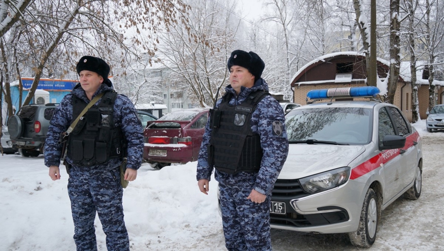 Управлением Росгвардии по Кировской области организована новогодняя елка для детей военнослужащих и сотрудников