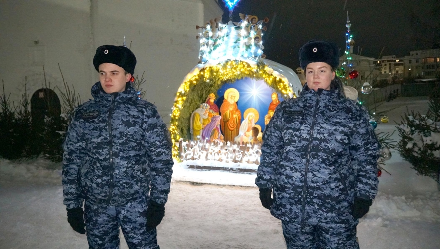 В Кировской области росгвардейцы приняли участие в охране общественного порядка в Рождество