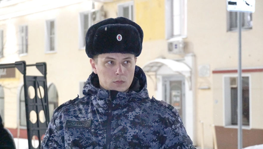 Росгвардейцы приняли участие в охране общественного порядка в новогоднюю ночь