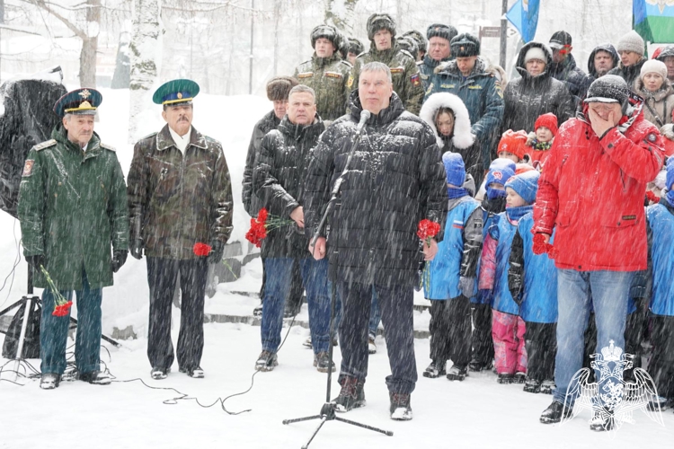 В Кирове в годовщину вывода советских войск из Афганистана ветераны Росгвардии почтили память воинов-интернационалистов
