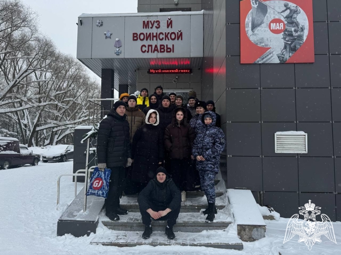 Молодые сотрудники Росгвардии побывали на экскурсии в Музее воинской славы