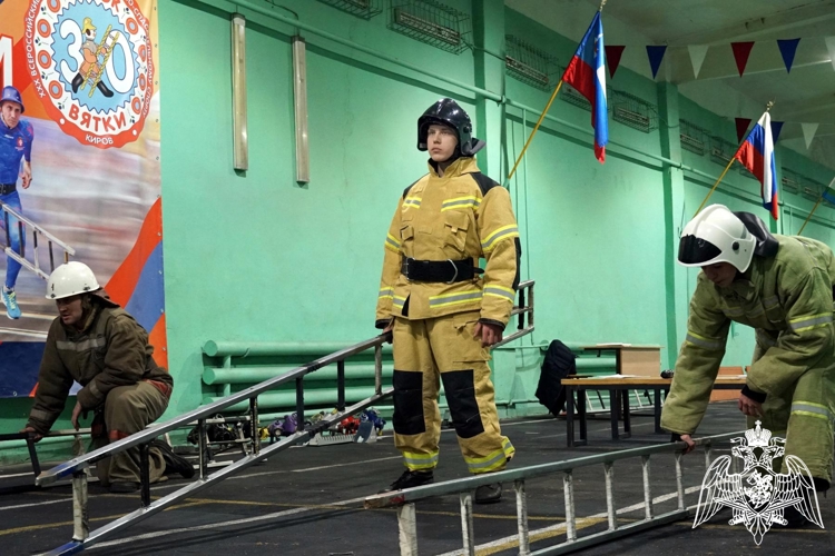 Росгвардейцы — призеры «Кубка Вятки-2026» по пожарно-спасательному спорту