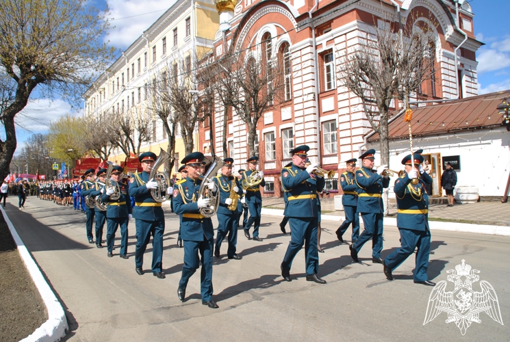 Военный оркестр Кировского соединения Росгвардии отмечает день образования 
