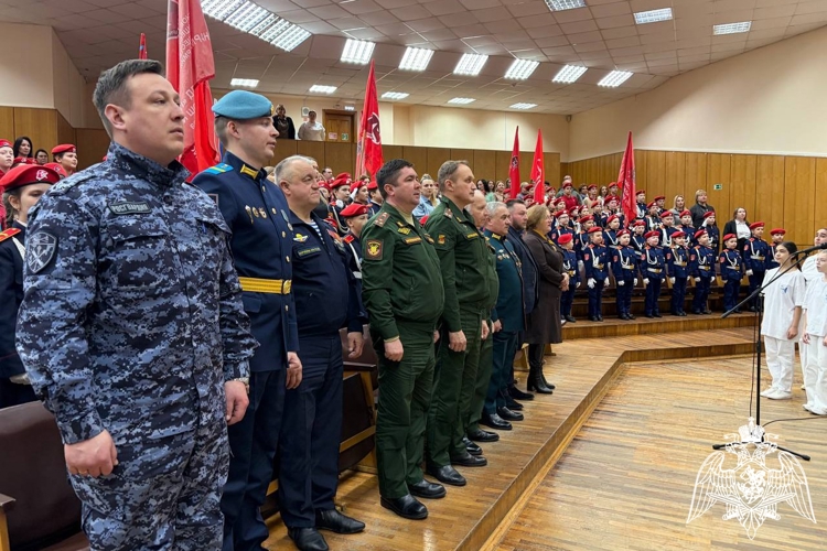 В Кирове офицер Росгвардии принял участие в подведении итогов гражданско-патриотической работы 