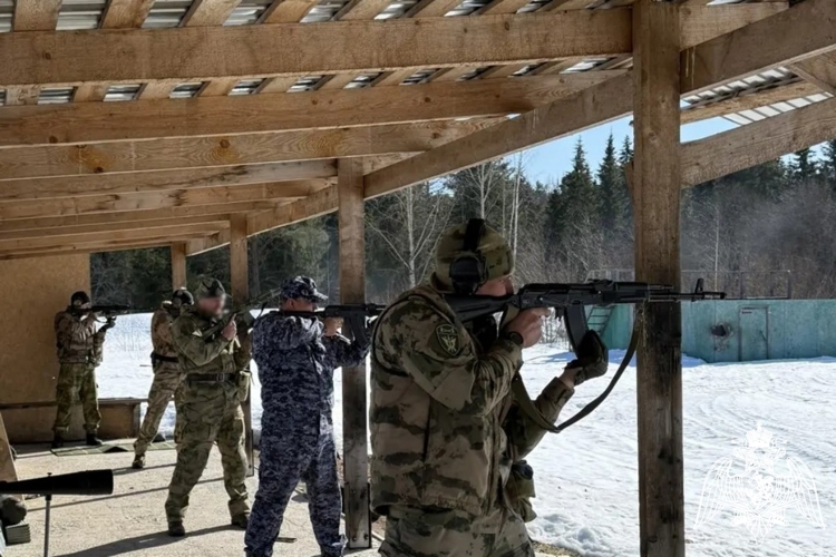 В Кирове состоялся чемпионат Управления Росгвардии по стрельбе из боевого ручного стрелкового оружия
