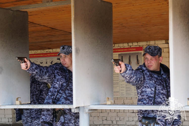 В Кирове состоялся чемпионат Управления вневедомственной охраны Росгвардии по стрельбе из боевого ручного стрелкового оружия
