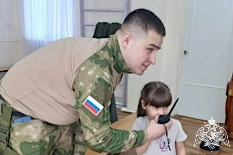 Военнослужащий Росгвардии с супругой вступили в регистр доноров костного мозга