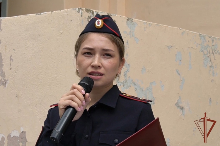 В Кирове росгвардейцы провели игру "Зарницу", посвященную юбилею Росгвардии, для подшефных кадет (видео)