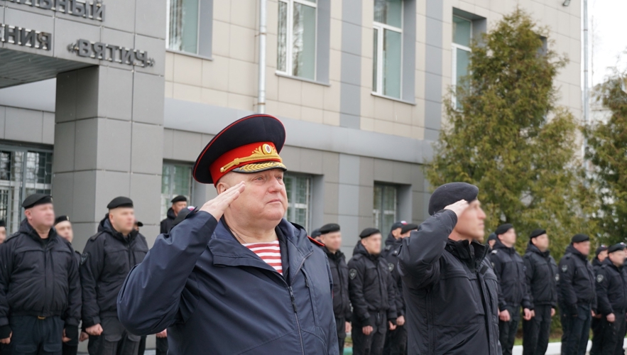 Генерал Дмитрий Пушкин поздравил личный состав ОМОН «Вятич» с годовщиной образования
