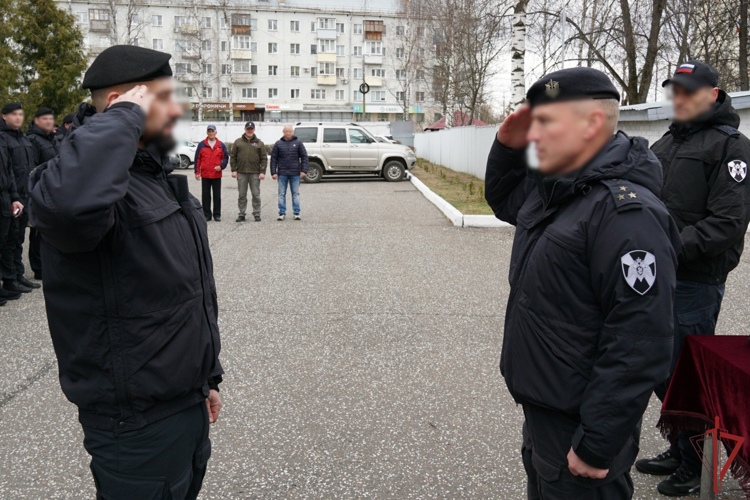 Генерал Дмитрий Пушкин поздравил личный состав ОМОН «Вятич» с годовщиной образования