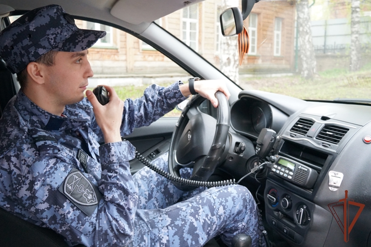 В Кирове росгвардейцы задержали подозреваемых в нанесении побоев