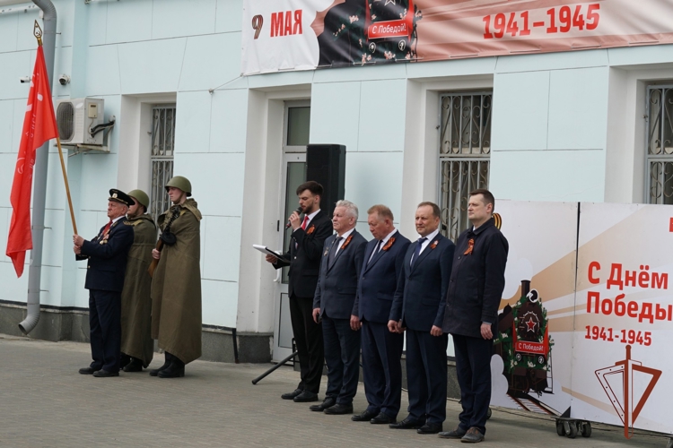 В Кирове росгвардейцы обеспечили общественный порядок во время прибытия «Поезда Победы» (видео)