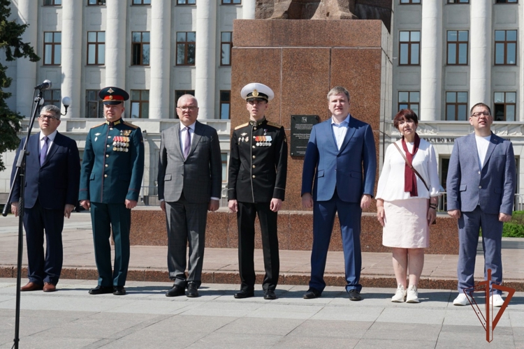 Подшефные росгвардейцев приняли участие в параде детских объединений 