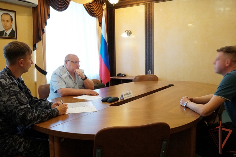 Начальник Управления Росгвардии по Кировской области генерал-майор полиции Дмитрий Пушкин провел личный прием граждан